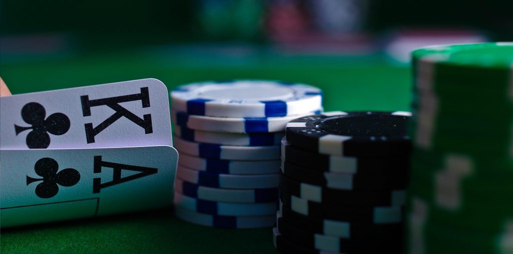 How to manage the pot in poker